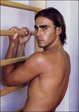 cannavaro.jpg (21357 byte)